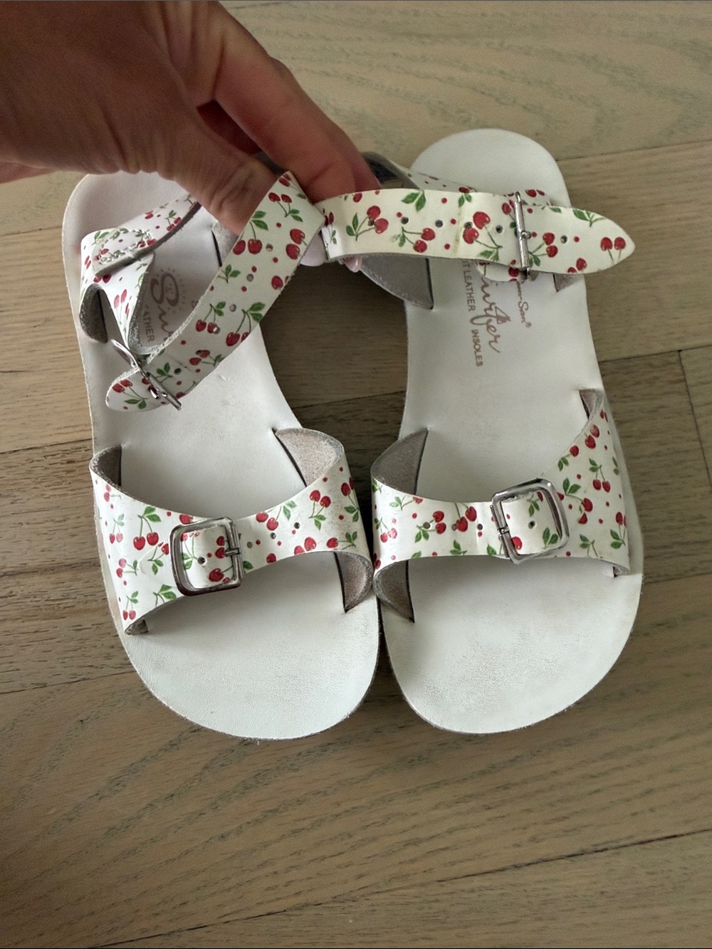 Kids White Cherry-Print Adjustable Sandals